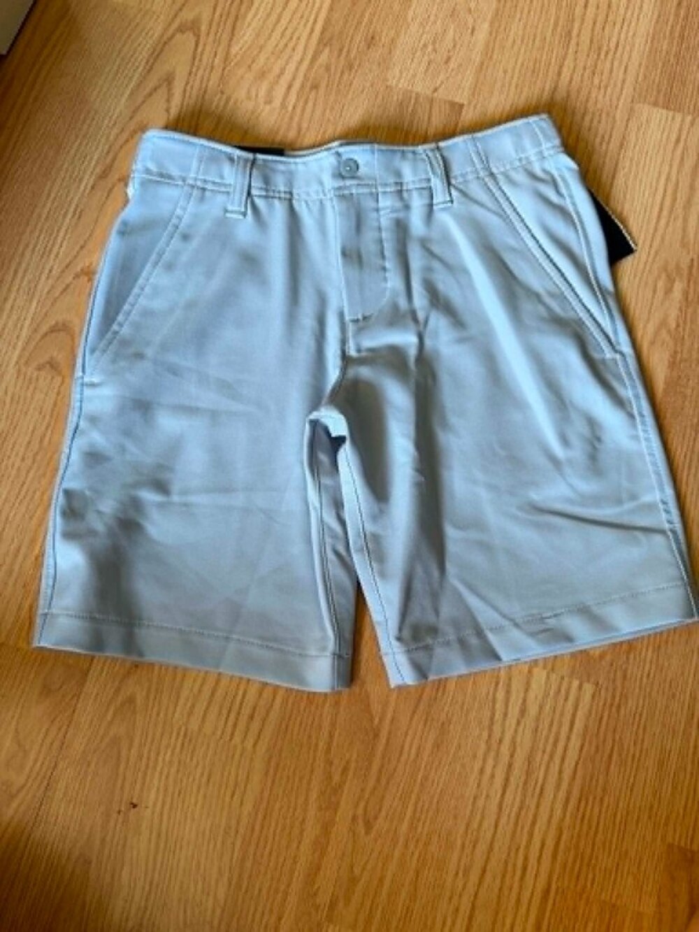 NWT Boys Under Armour Shorts Small